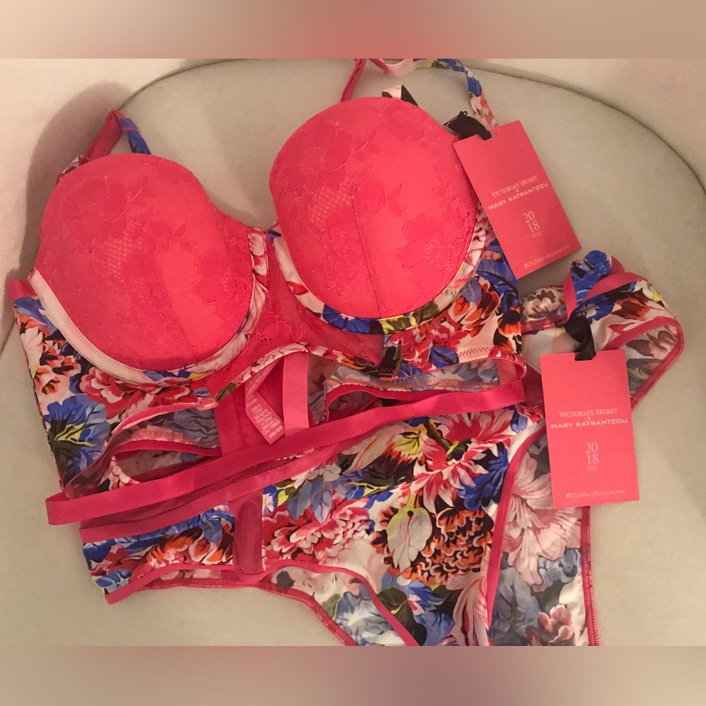 Victoria secret limited edition floral bra and thong set 34B nwt